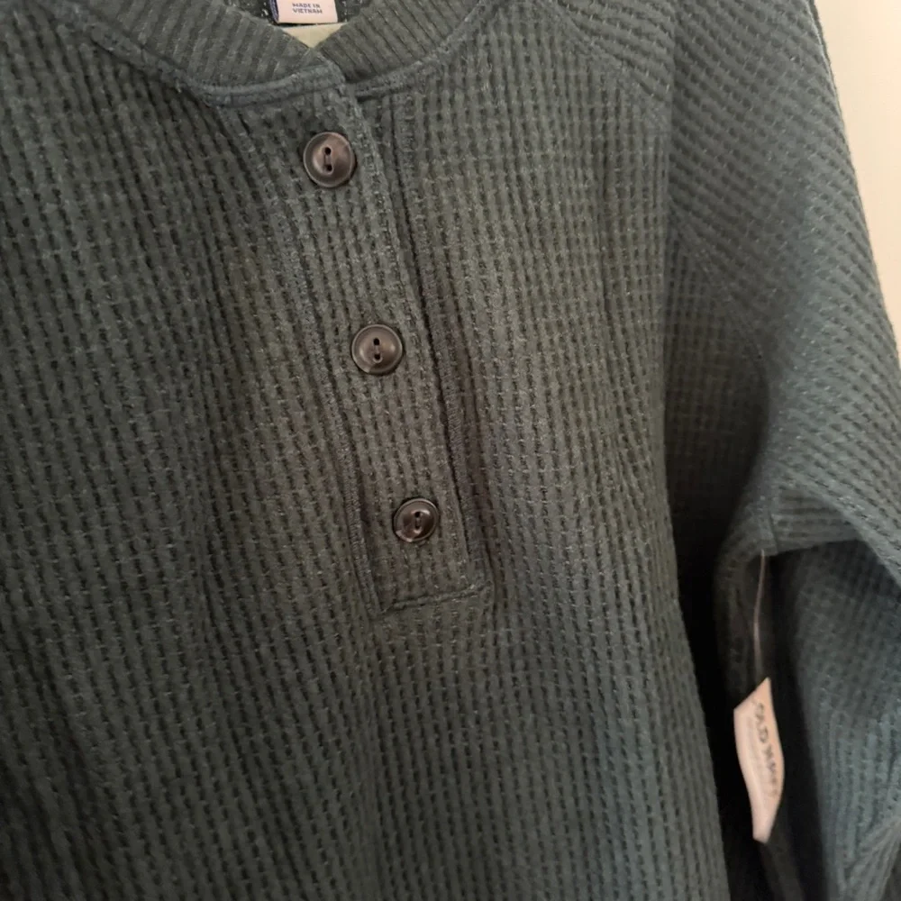 Old Navy Dark Green Waffle Knit Button Up Henley - Picture 6 of 6